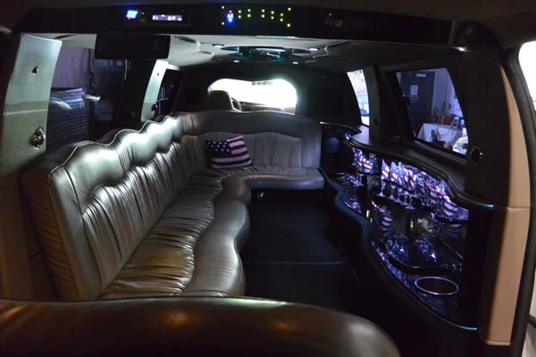 Stretch Ford Excursion inside